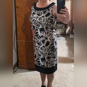 Christopher & Banks Sleeveless, Slimmimg, Elegant Black and White Swirl Dress 12